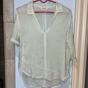 Bella Dahl top for women.  Medium.  Light green.  Lightweight.